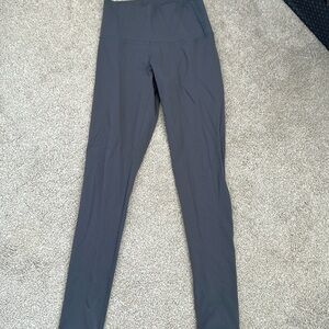 Aritzia TNA leggings